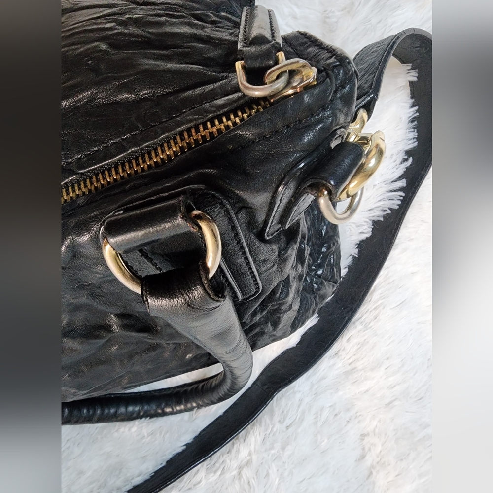 Givenchy Pandora Black distressed leather bag - Picture 6 of 16